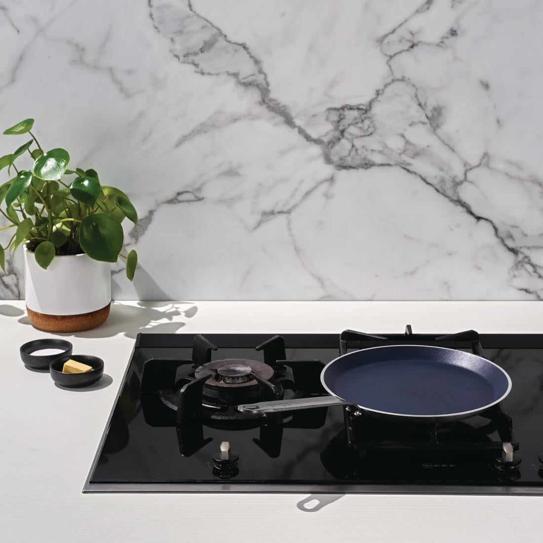 Vogue Aluminium Non-stick Teflon Platinum Plus Crepe Pan 26cm