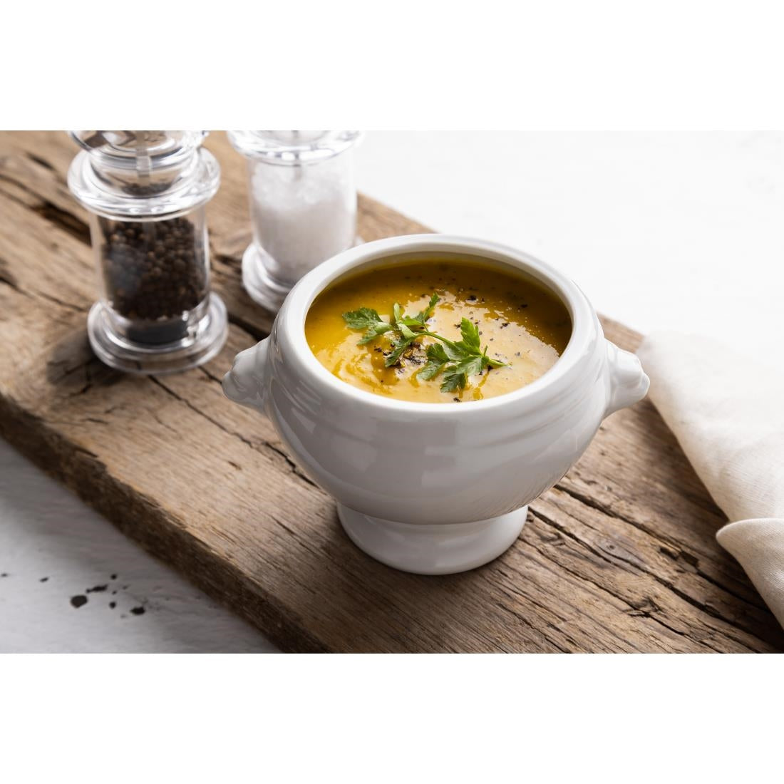 Olympia Whiteware Lion Head Soup Bowls 475ml (6 Pack)