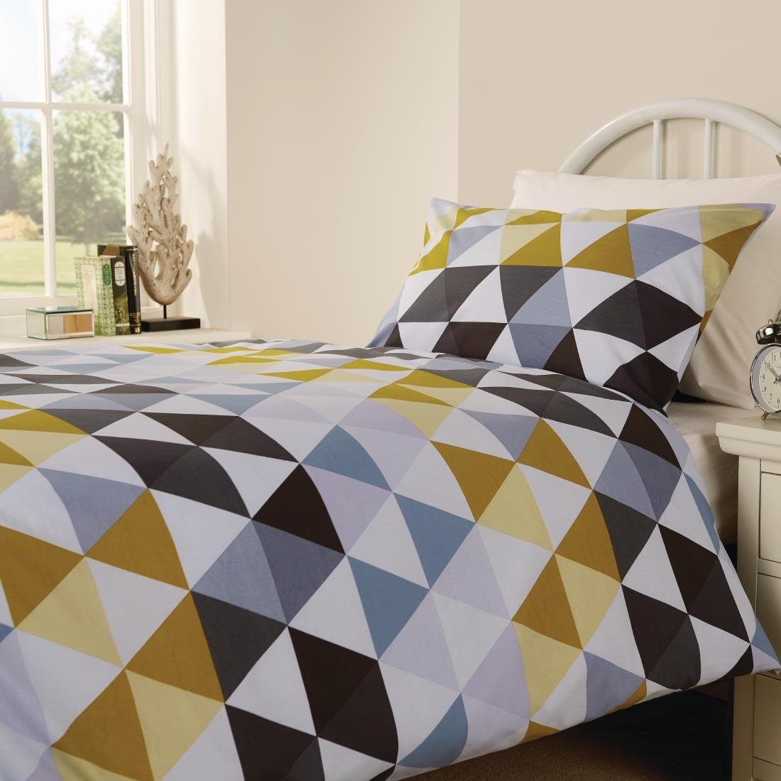 Mitre Essentials Geo Duvet Cover Open Olive Single
