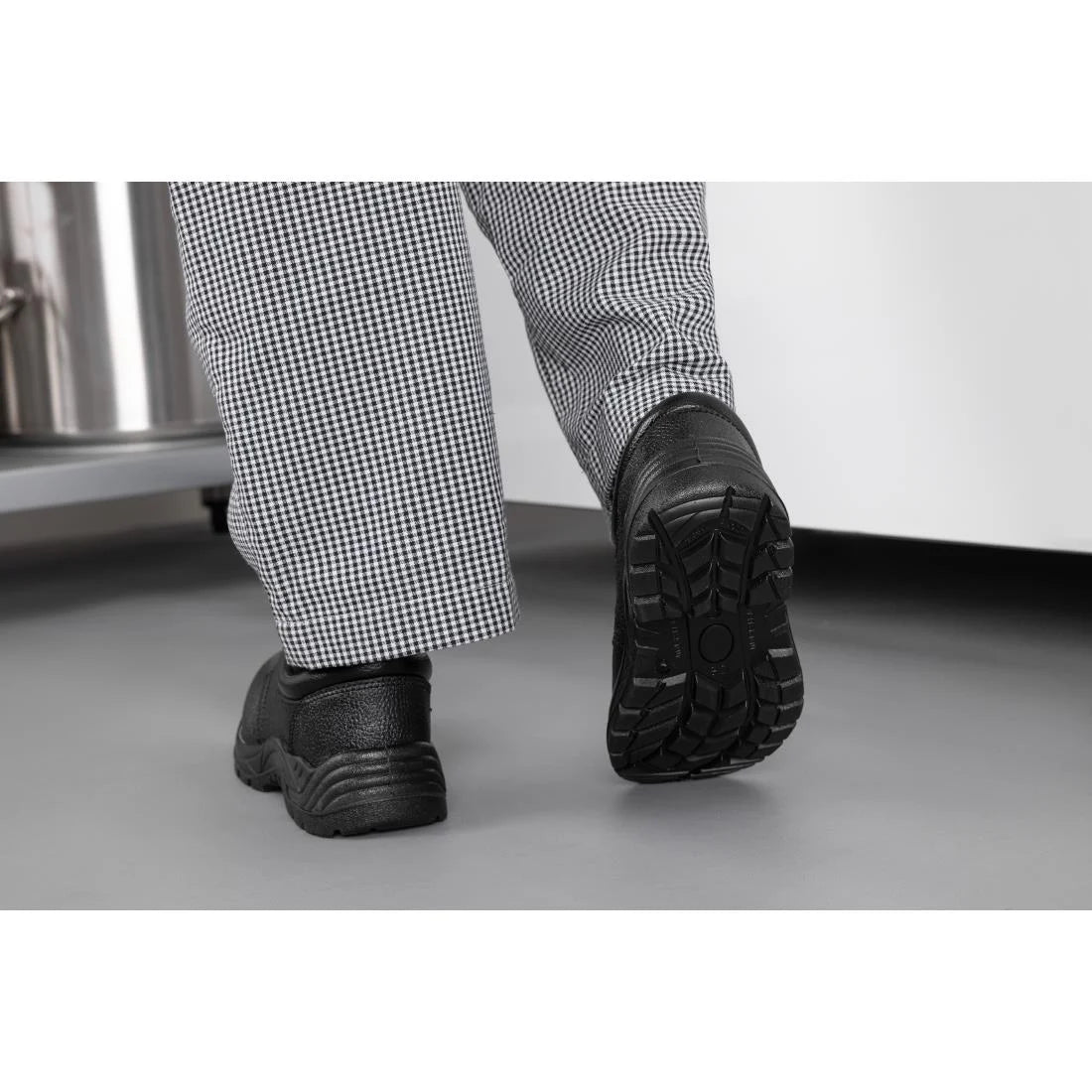 Nisbets Essentials Unisex Safety Shoe Black 44