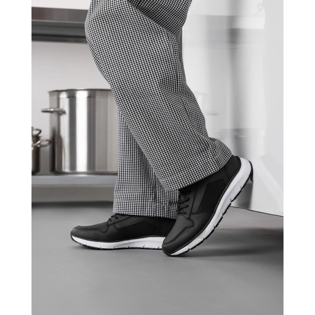 Slipbuster Veso Trainers Black/Red 42
