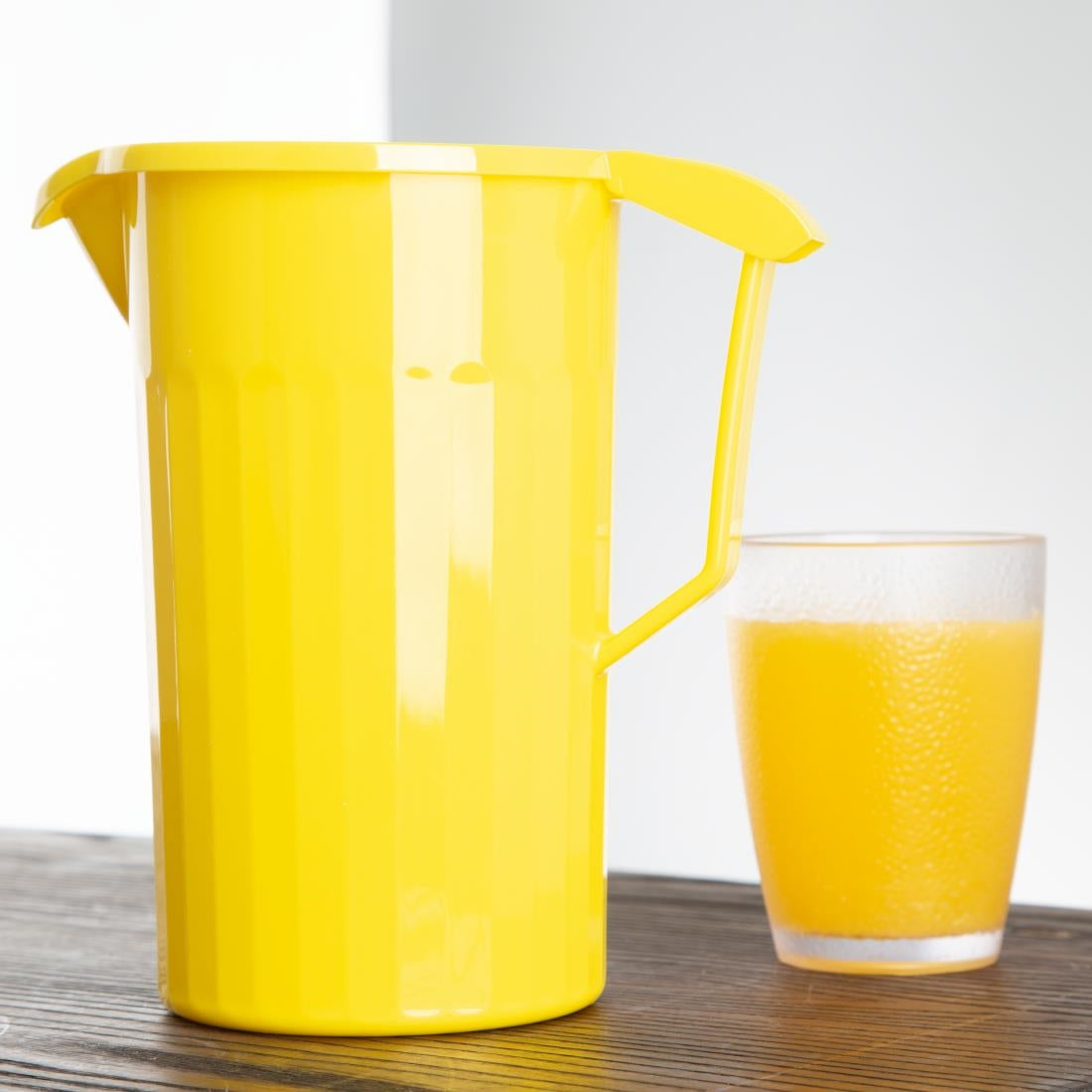 Lid for Olympia Kristallon 1.4Ltr Polypropylene Jug Yellow