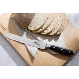 Vogue Tsuki Series 7 Bread Knife Black 19.6cm