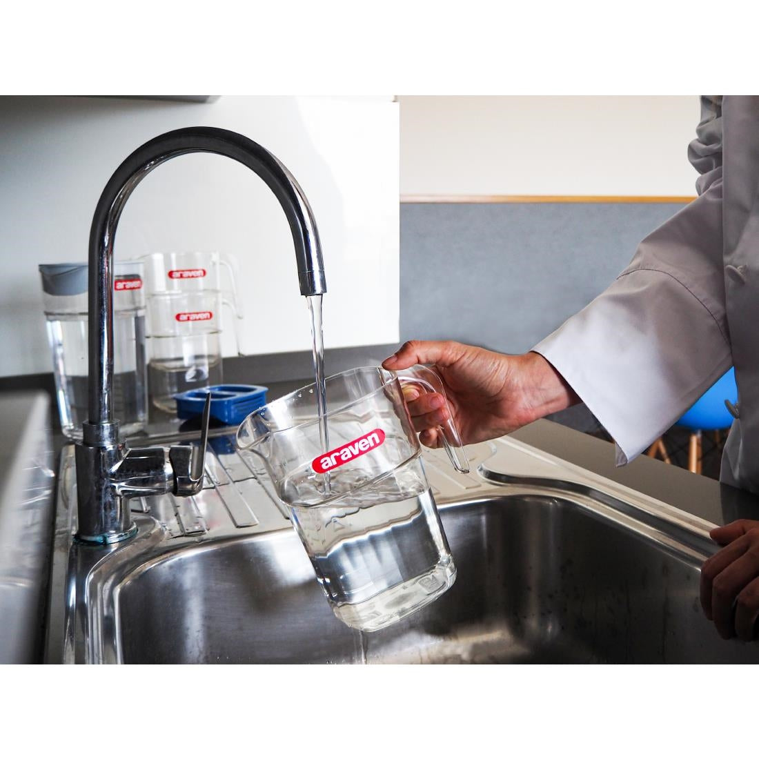 Araven Transparent Polycarbonate Jug 1.4Ltr 47oz