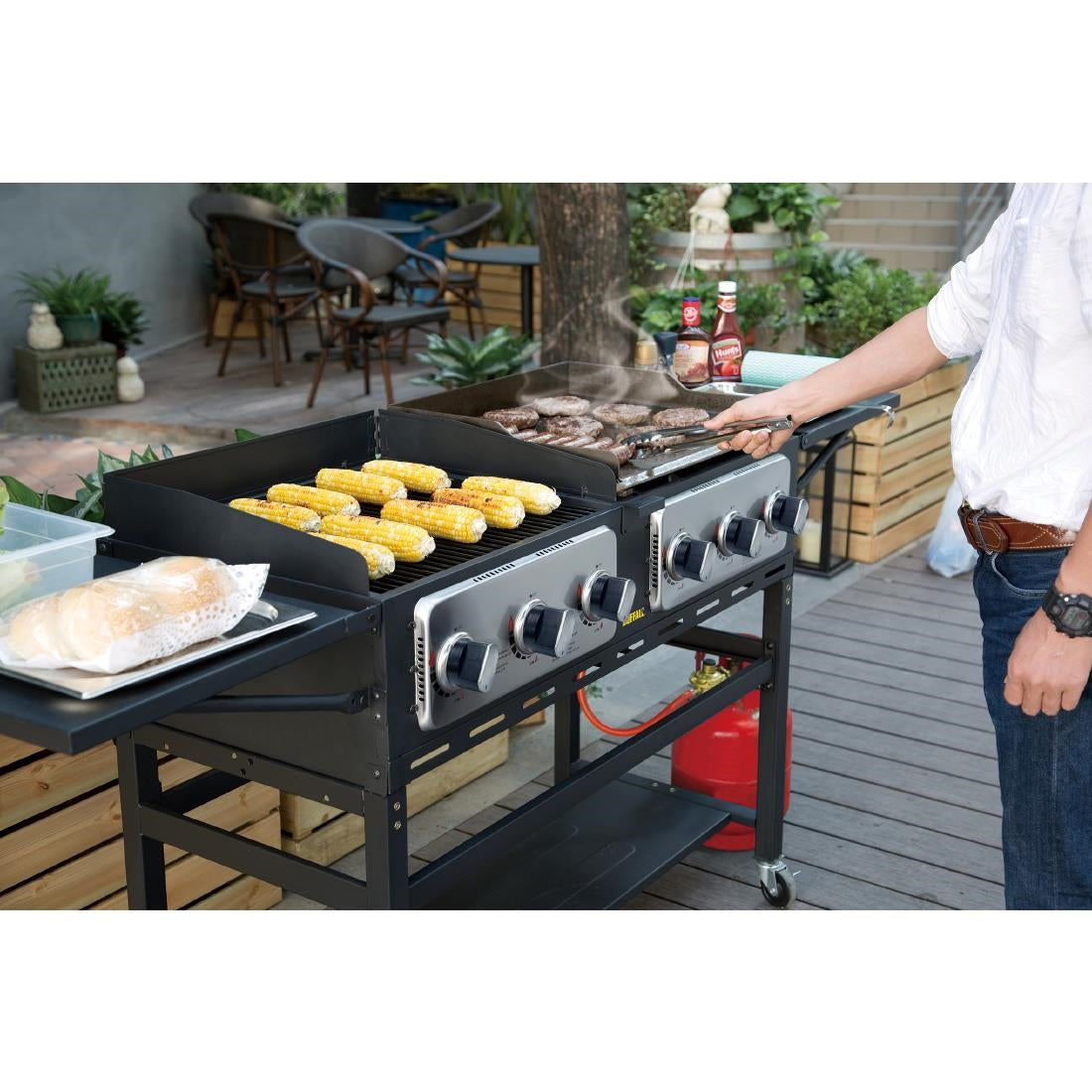 Buffalo 6 Burner Combi BBQ Grill and Griddle