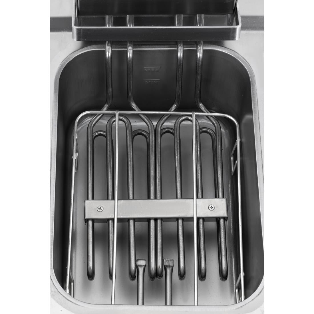 Buffalo 600 Series Single Tank Electric Fryer 8Ltr Three Phase