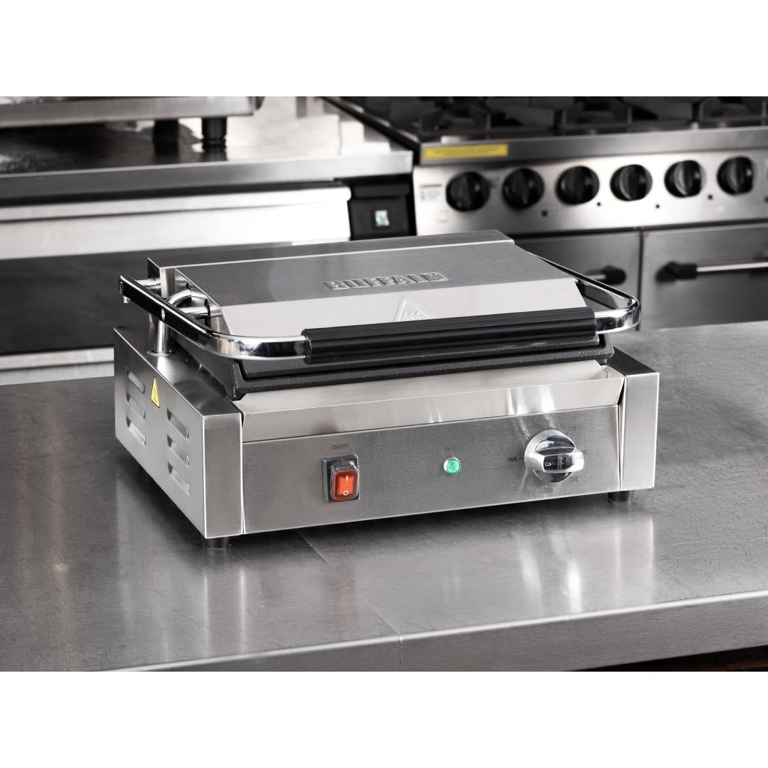 Buffalo Bistro Large Contact Grill