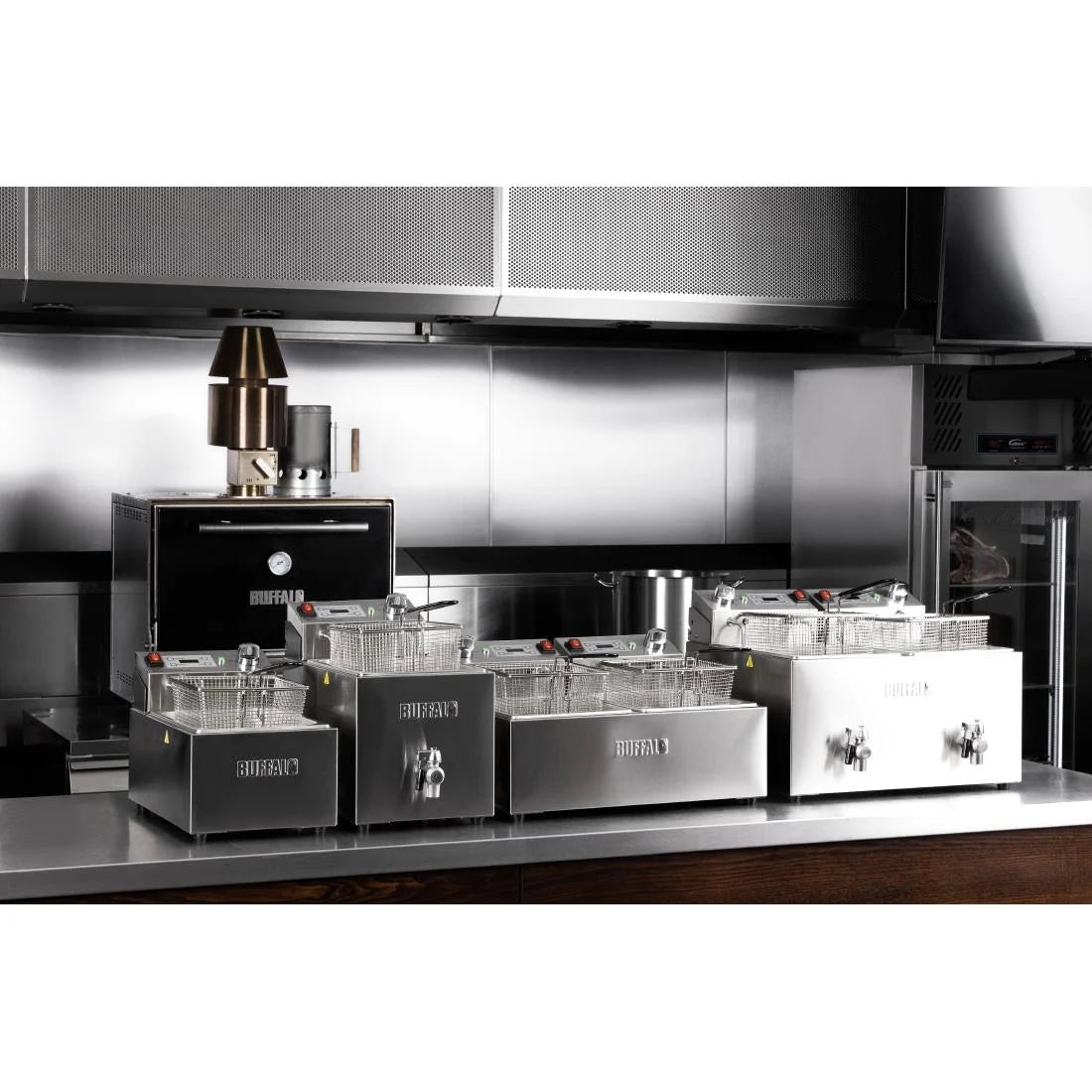 Buffalo Countertop Electric Fryer with Timer 8Ltr