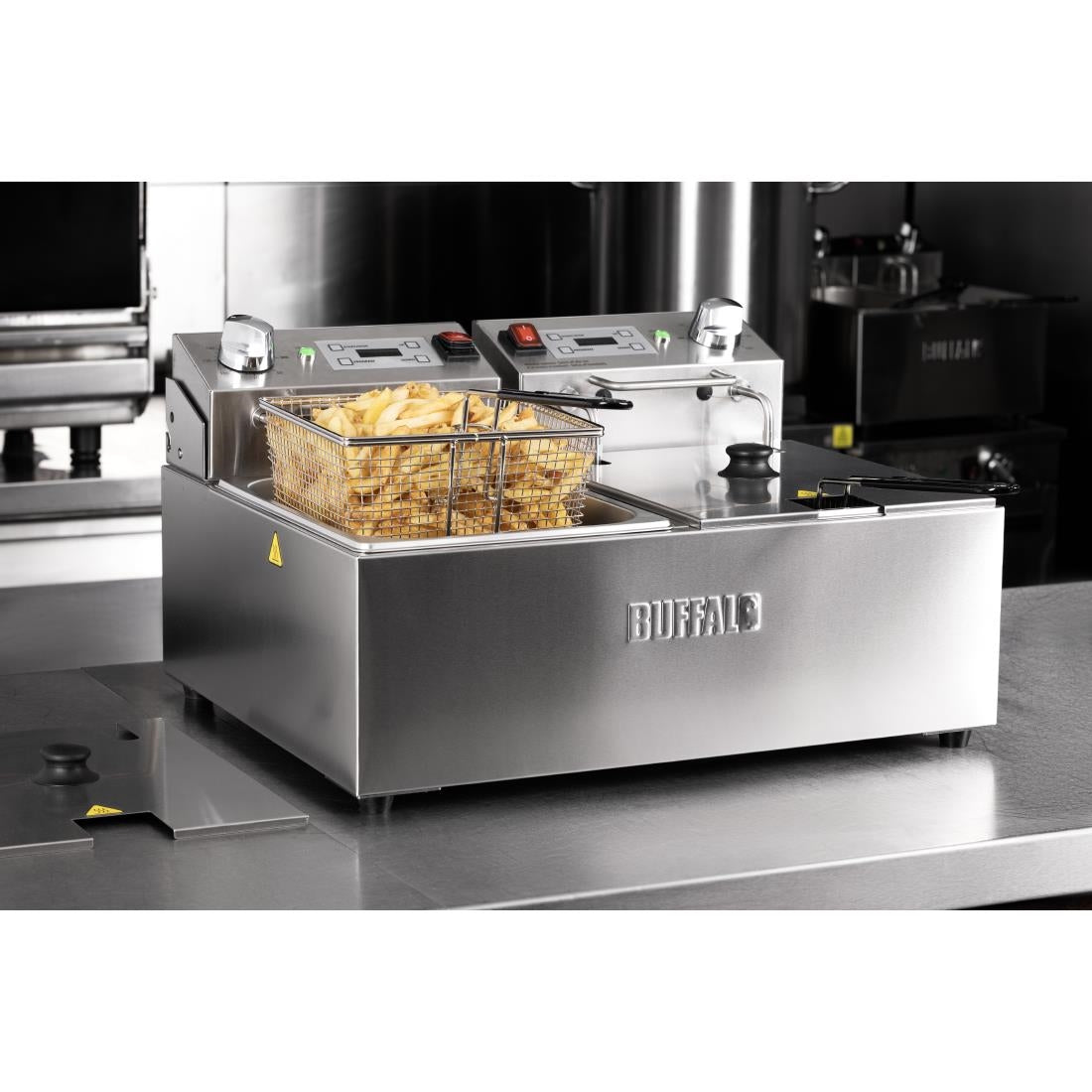 Buffalo Electric Fryer with Timer 2x5Ltr