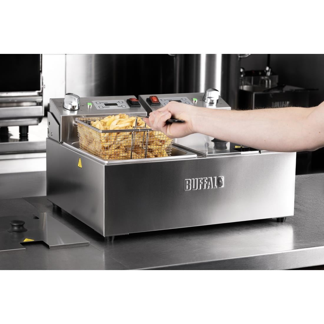 Buffalo Electric Fryer with Timer 2x5Ltr