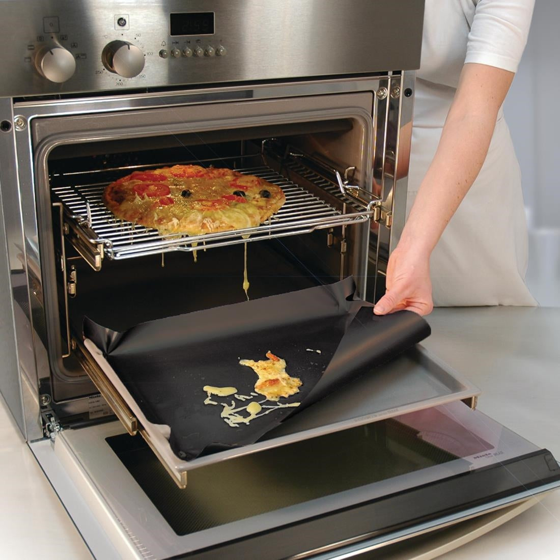 NoStik Heavy Duty Oven Protector Black 400 x 500mm
