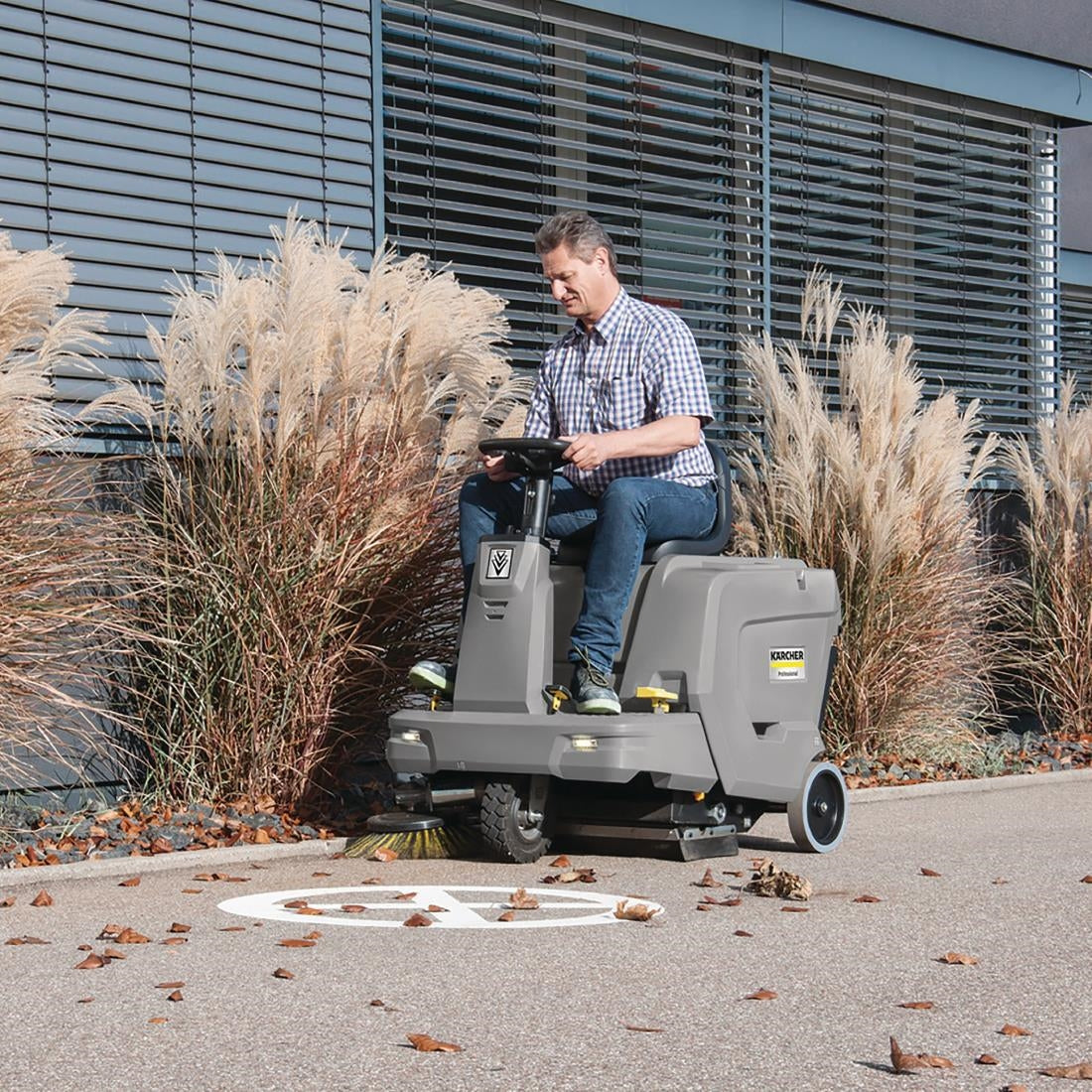 Karcher KM 85/50 R Bp Sweeper