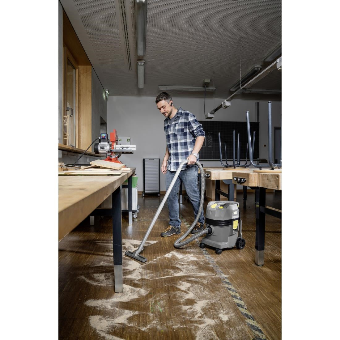 Karcher Battery Wet and Dry Vacuum NT 22/1 AP BP Without Battery and Charger