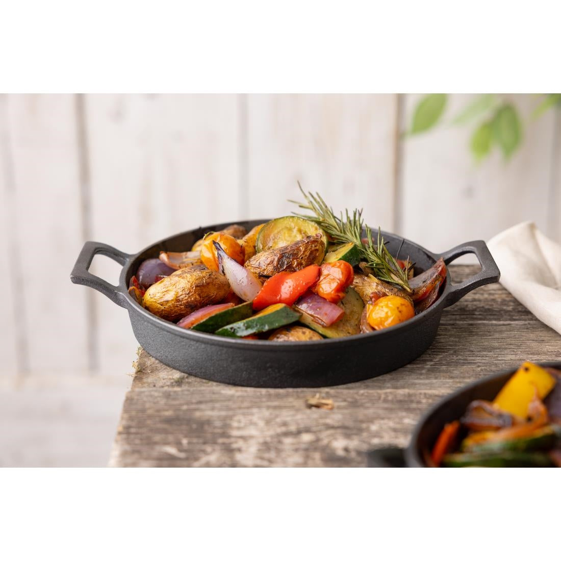 Olympia Cast Iron Round Eared Dish 200mm