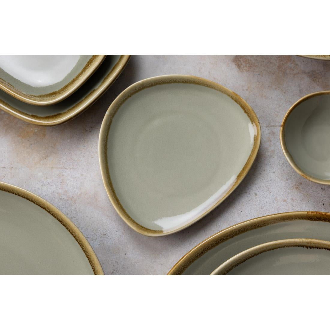 Olympia Kiln Triangular Plate Moss 230mm (Pack of 6)