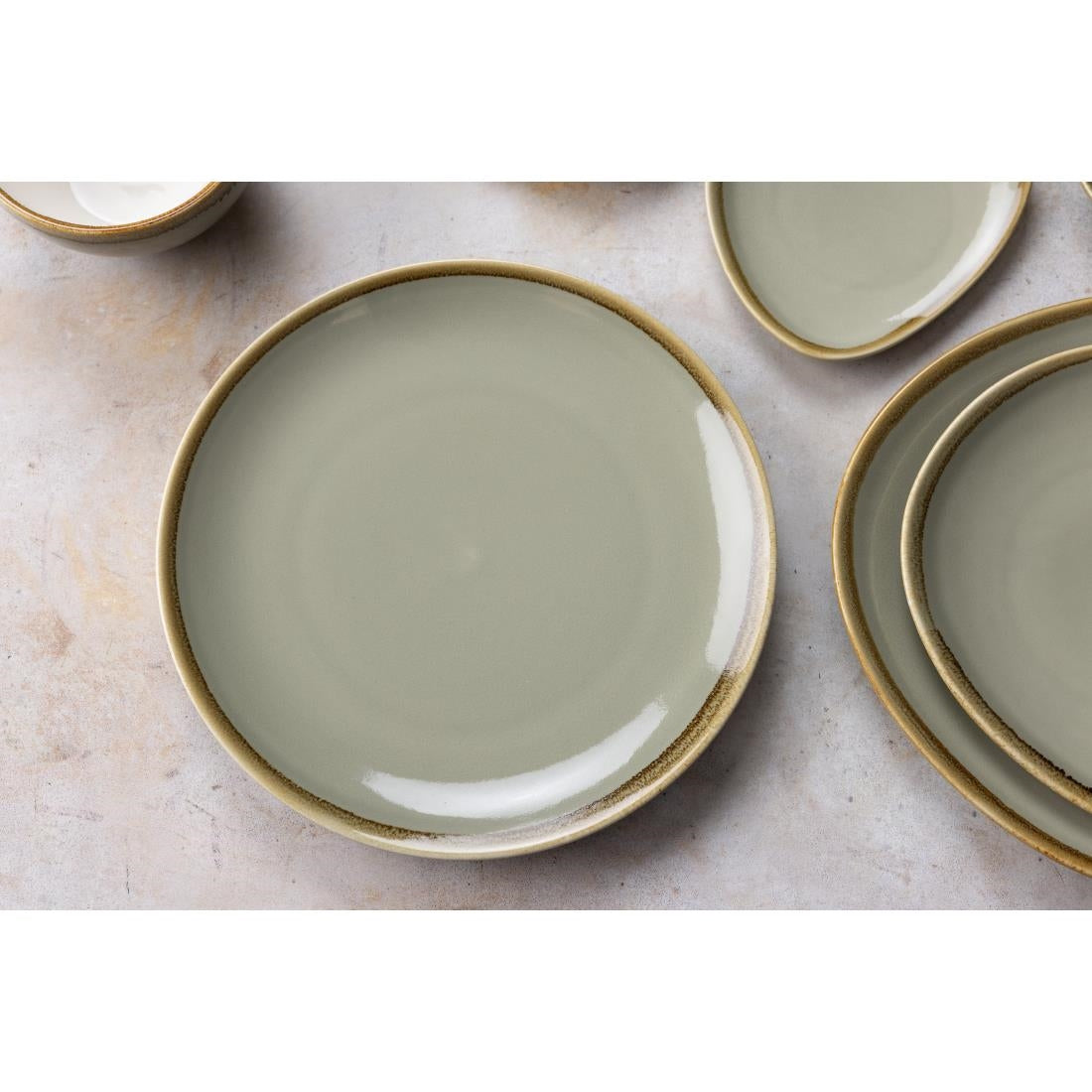 Olympia Kiln Round Plate Moss 280mm (Pack of 4)