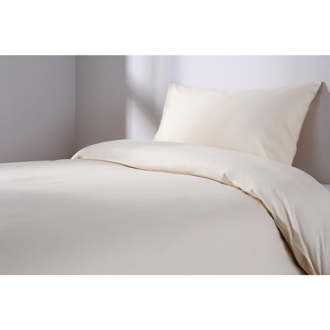 Mitre Essentials Spectrum Fitted Sheet Ivory Bunk