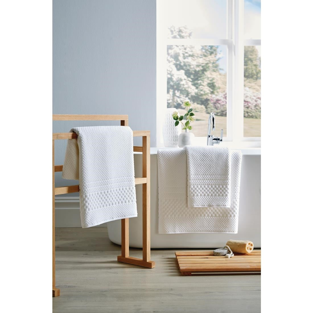 Mitre Heritage Chequers Bath Mat White