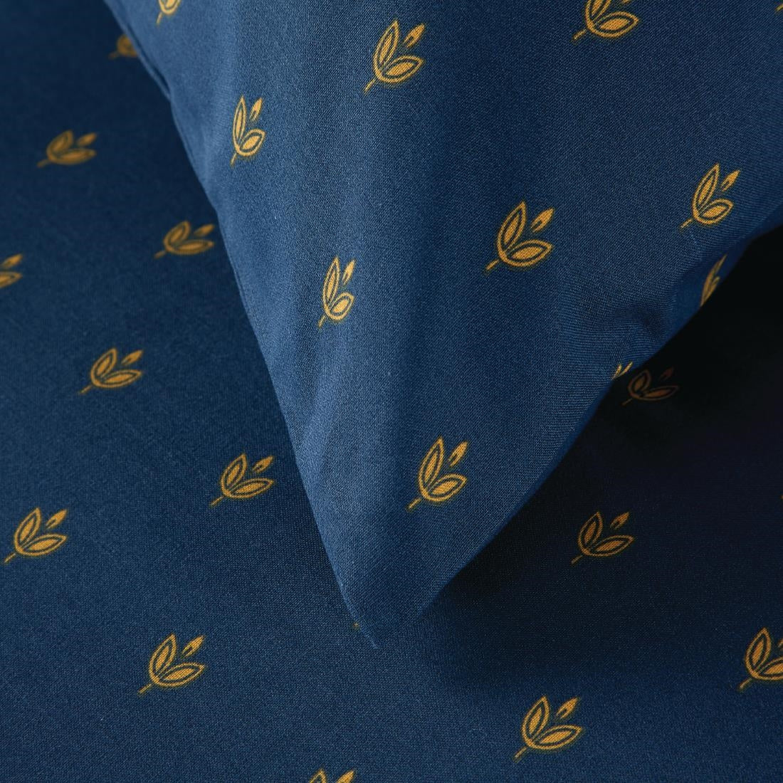 Mitre Essentials Perth Pillowcases Navy Housewife