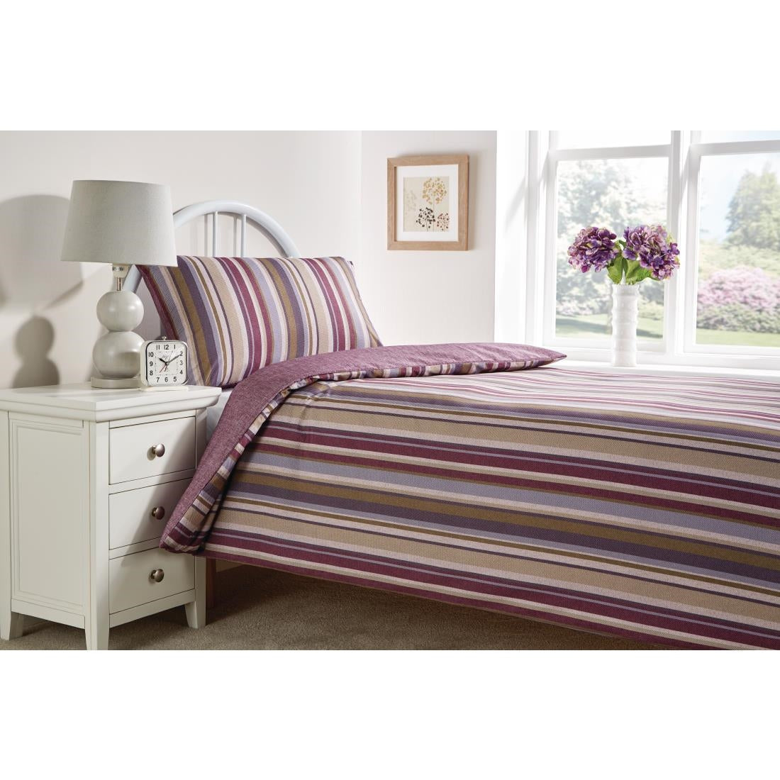 Essentials Fiorella Duvet Cover Aubergine Single