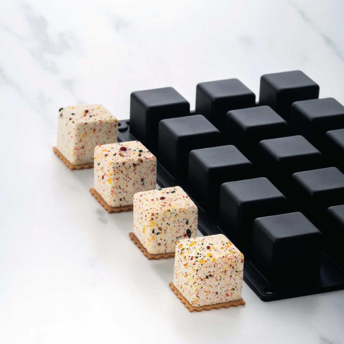 Pavoni Cube 40ml Time Bachour Mould 300x175mm