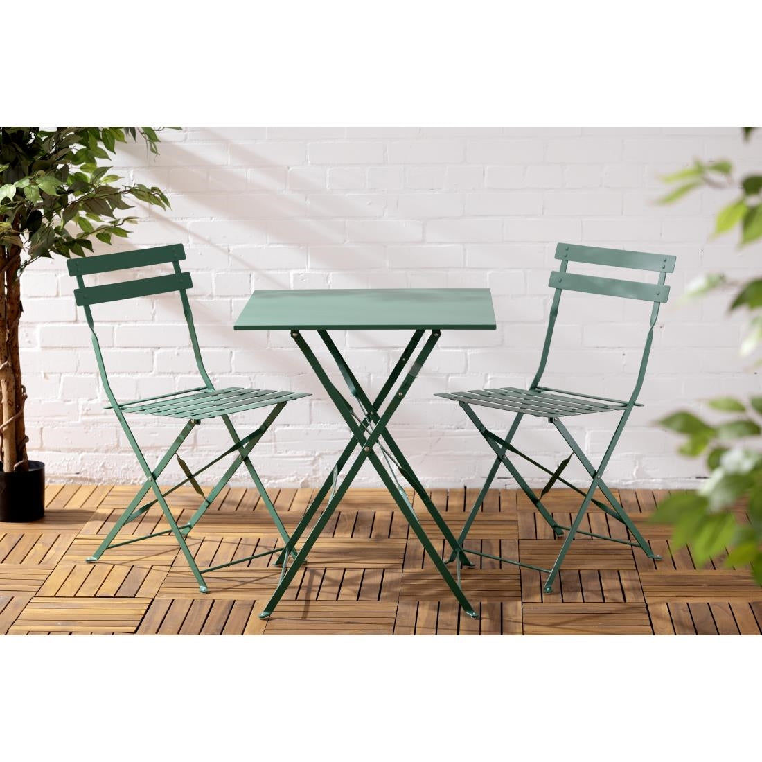Bolero Perth Forest Green Pavement Style Steel Folding Chairs (2 Pack)