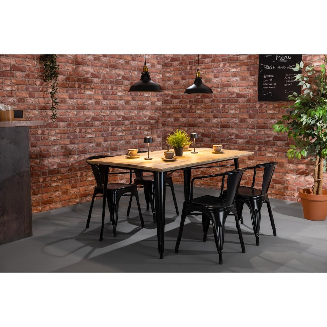 Bolero Bistro Curve Armchairs Black (4 Pack)