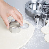 Vogue Stainless Steel Round Plain Cutters (12 Pack)