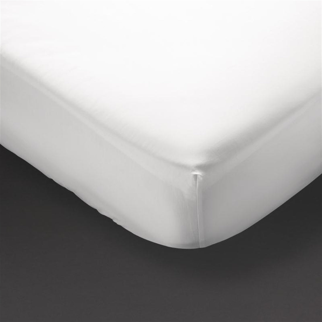 Mitre Comfort Cairo Fitted Sheet King Size
