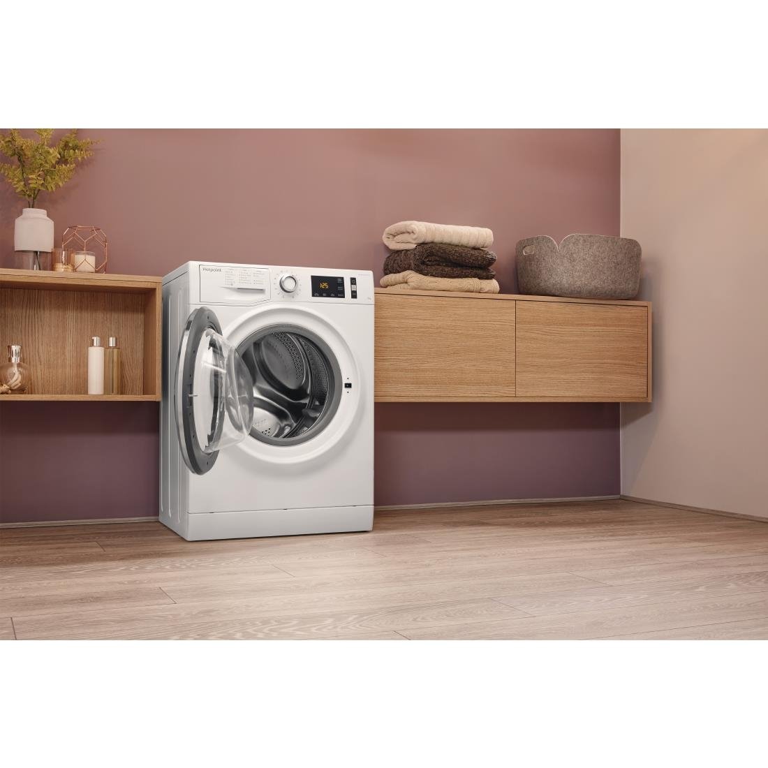 Hotpoint ActiveCare Washing Machine NM11 1045 WC A