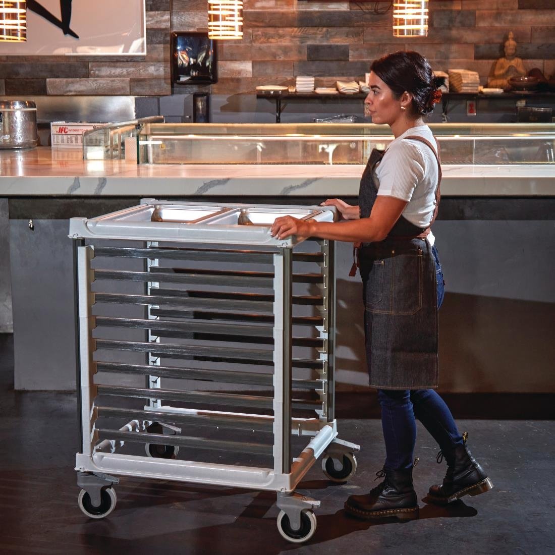 Cambro 2/1 Gastronorm Trolley 18 Tray Capacity Short